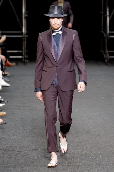 Look 51